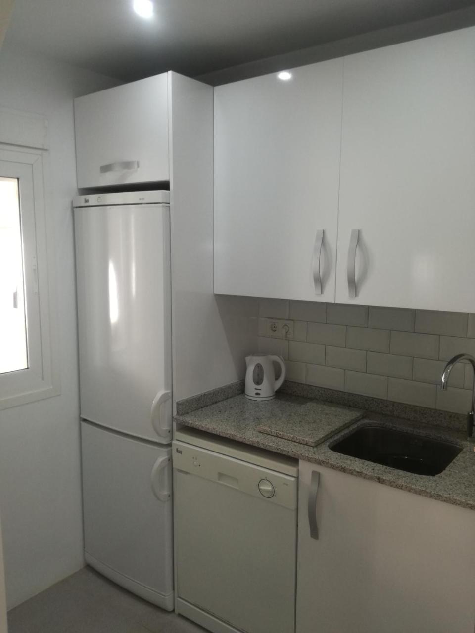2 Bedroom Newly Renovated Bungalow Close To Bars & Restaurants Los Alcázares Esterno foto