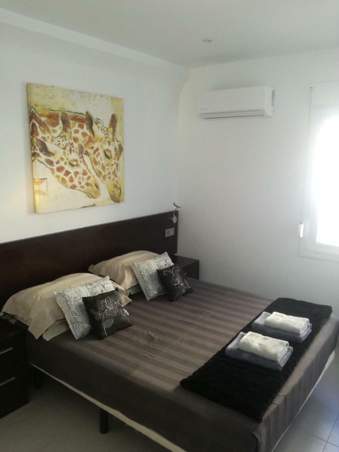 2 Bedroom Newly Renovated Bungalow Close To Bars & Restaurants Los Alcázares Esterno foto